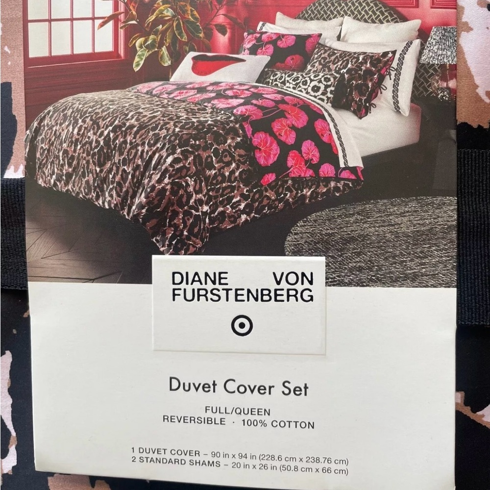 DVF x Target Full/Queen Duvet Sham Set